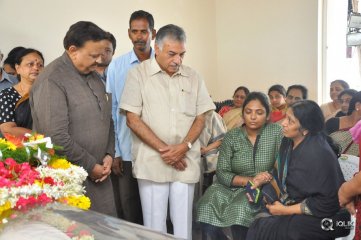 Celebs Pay Condolences to C Narayana Reddy